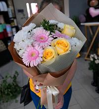 Букет цветов из:  Герберы, Розы и Хризантемы #REPLACE_PRED# Любаново