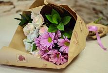 Букет цветов из:  Розы и Хризантемы #REPLACE_PRED# Любаново